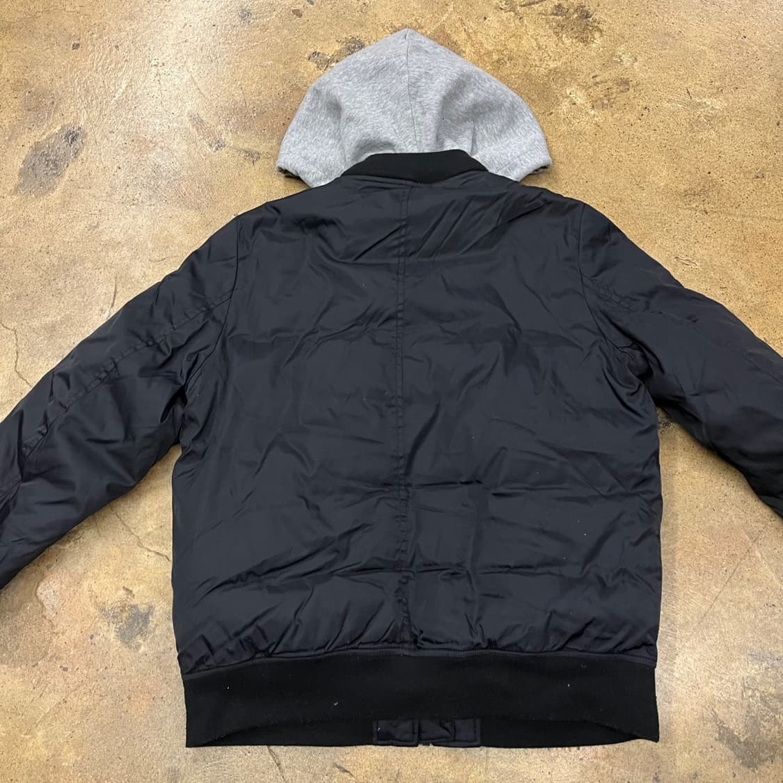 [정품/M] 게스 블랙 후드 항공 점퍼 b19 상품이미지4
