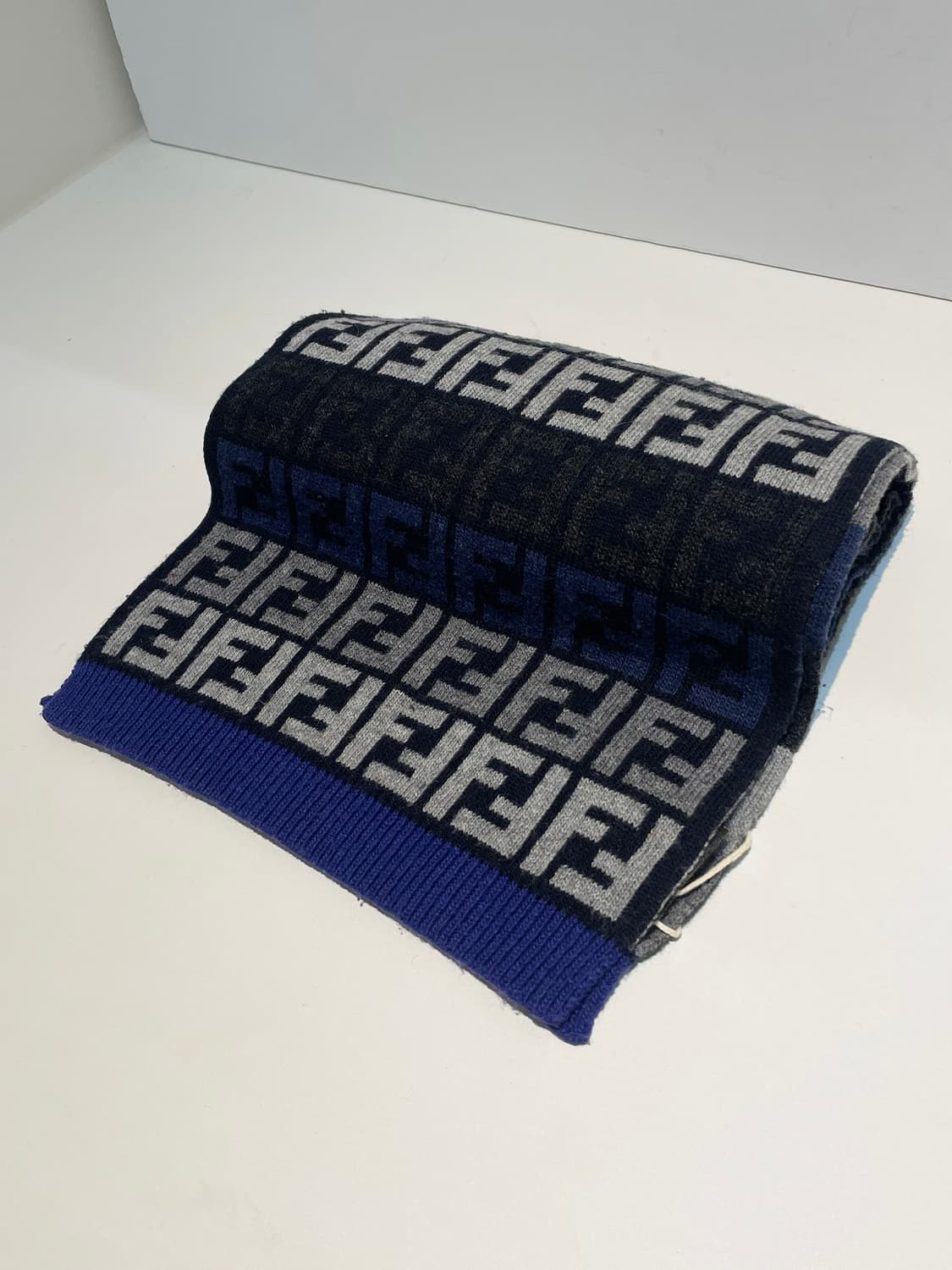 펜디 로고 패턴 목도리 A1429 상품이미지4