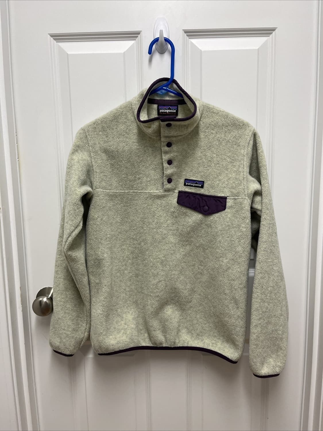 10s 파타고니아 신칠라 스냅-T 아이보리/퍼플 상품이미지1