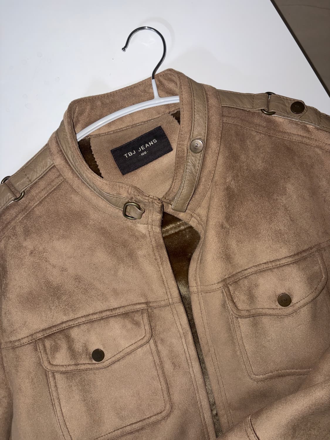 TBJ 오버핏 베이지 무스탕 상품이미지2