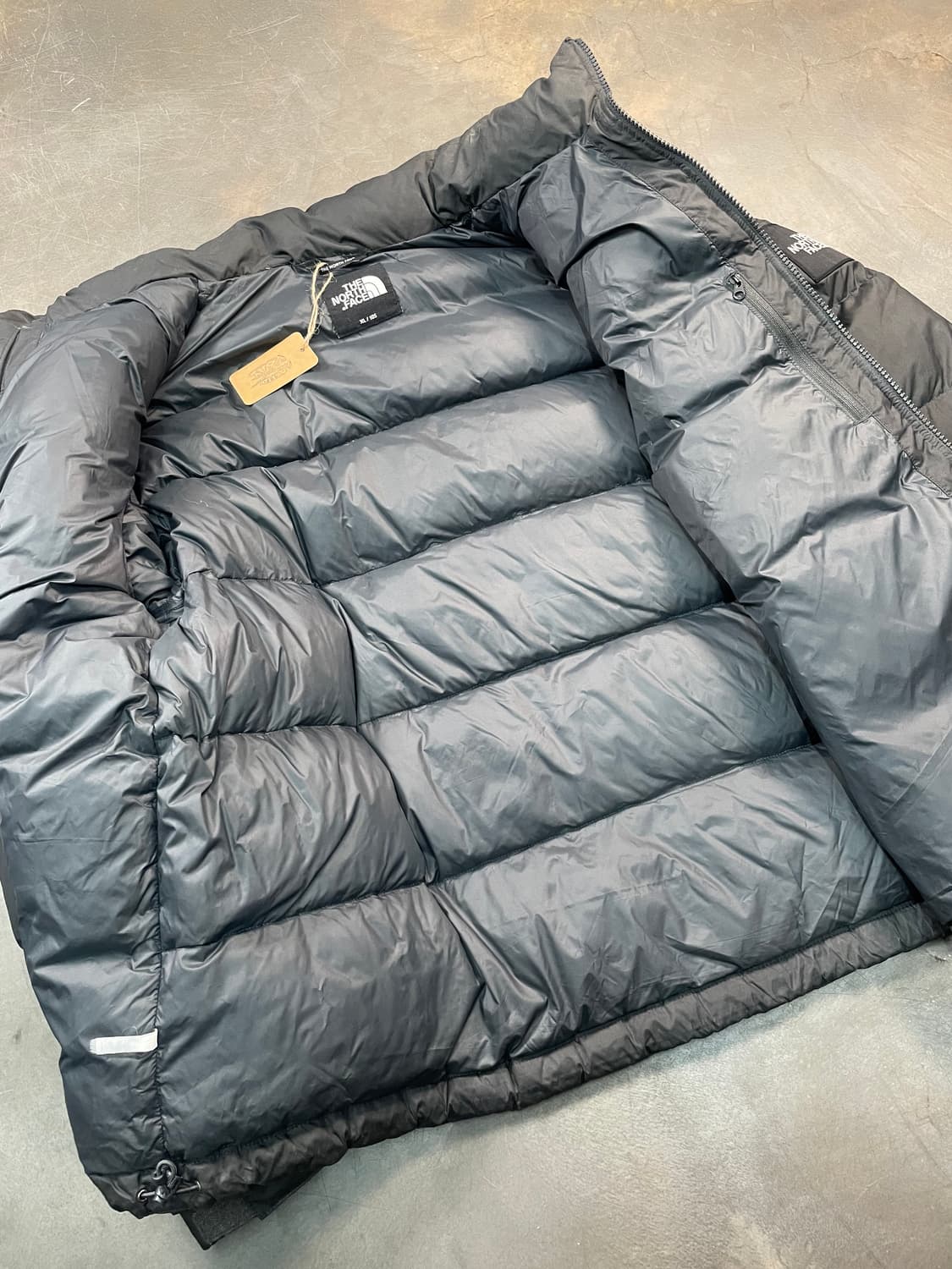 노스페이스 아스팔트 눕시 패딩 상품이미지3