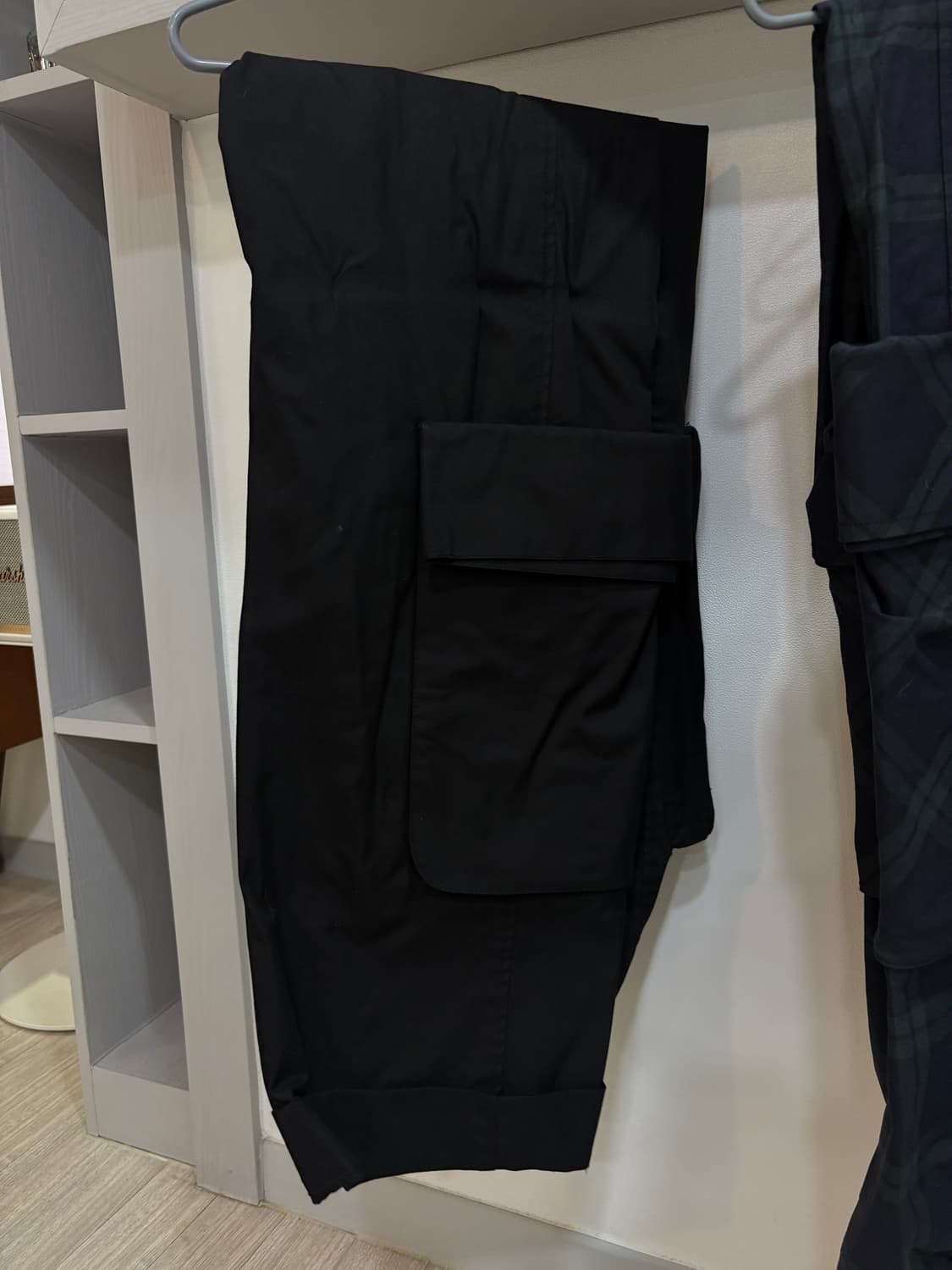 오픈와이와이 롤업 웨이스트 카고팬츠 블랙 상품이미지1