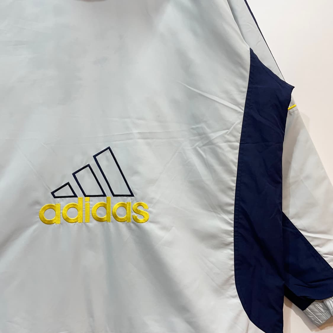 Adidas Vintage Three Stripes Windbreaker 상품이미지5