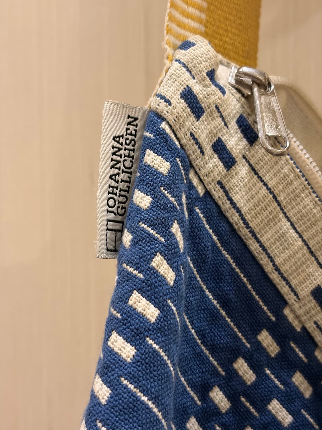 더일마 요한나 글릭센 크로스백 상품이미지4