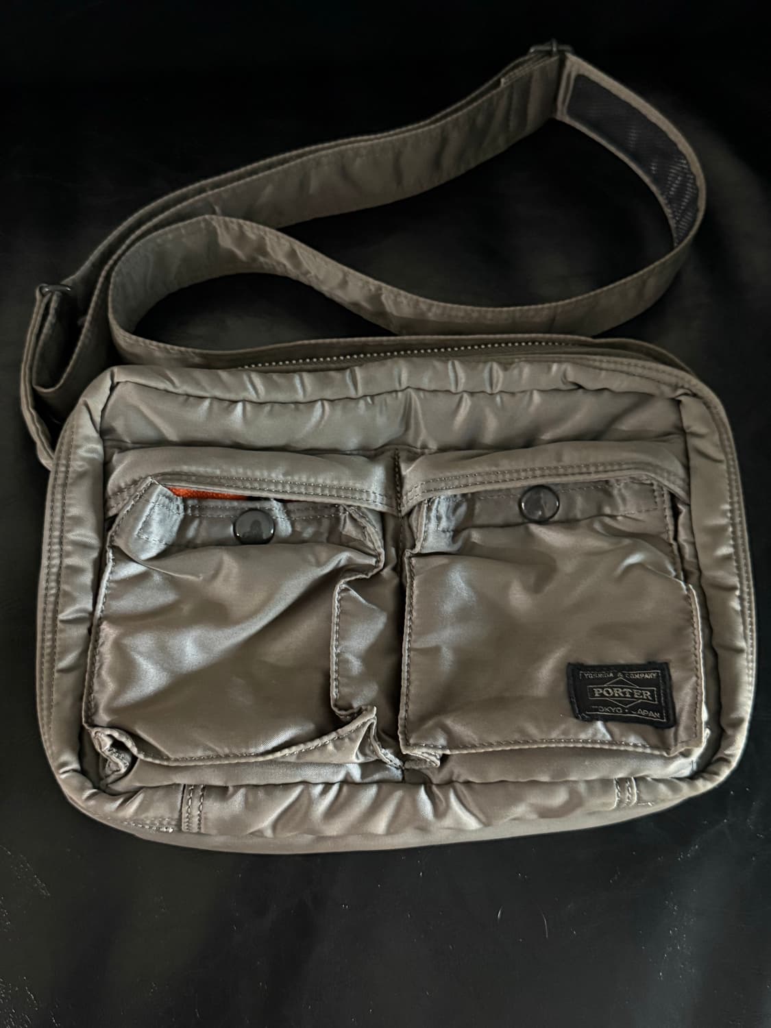 [요시다포터] Porter 탱커 2way 숄더백 카키 브라운 상품이미지2