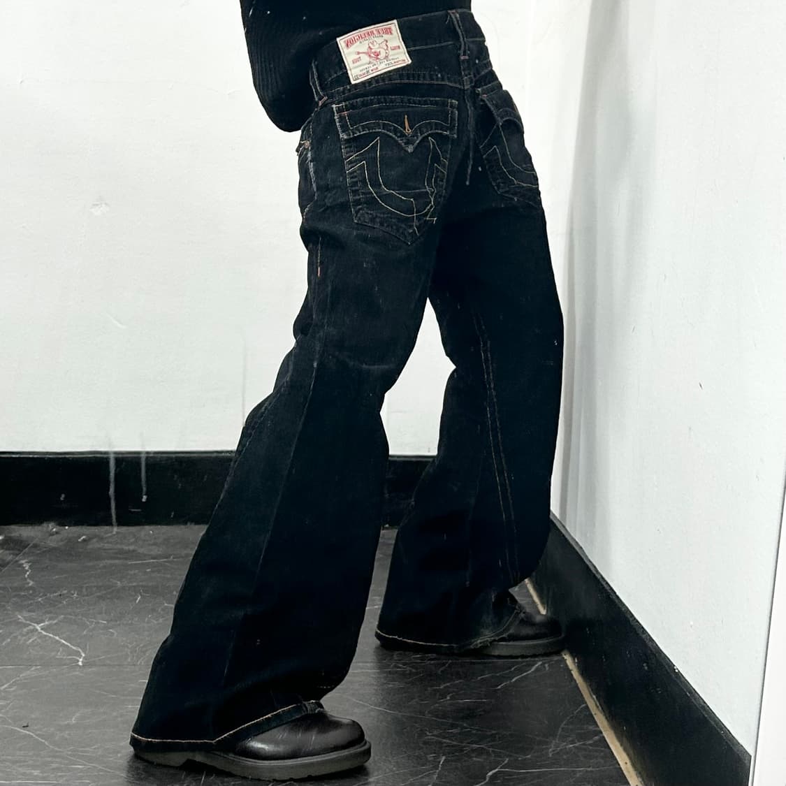 트루릴리전 코듀로이 부츠컷 팬츠 상품이미지1