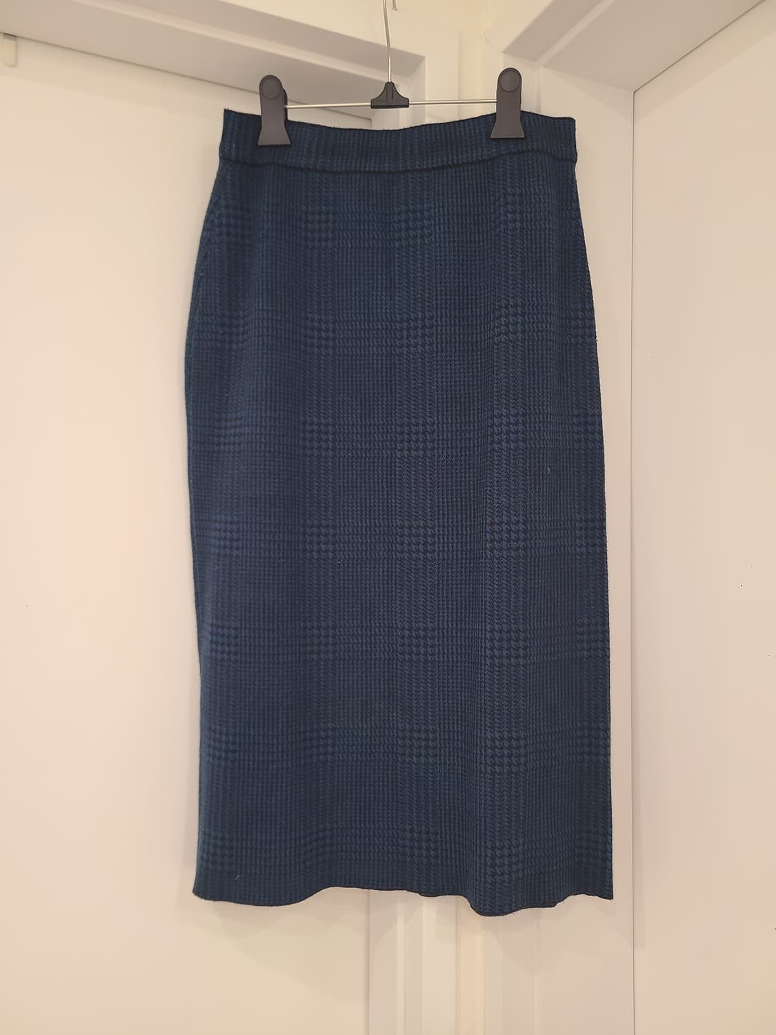 셀럽샵 니트 밴딩 롱스커트 상품이미지1