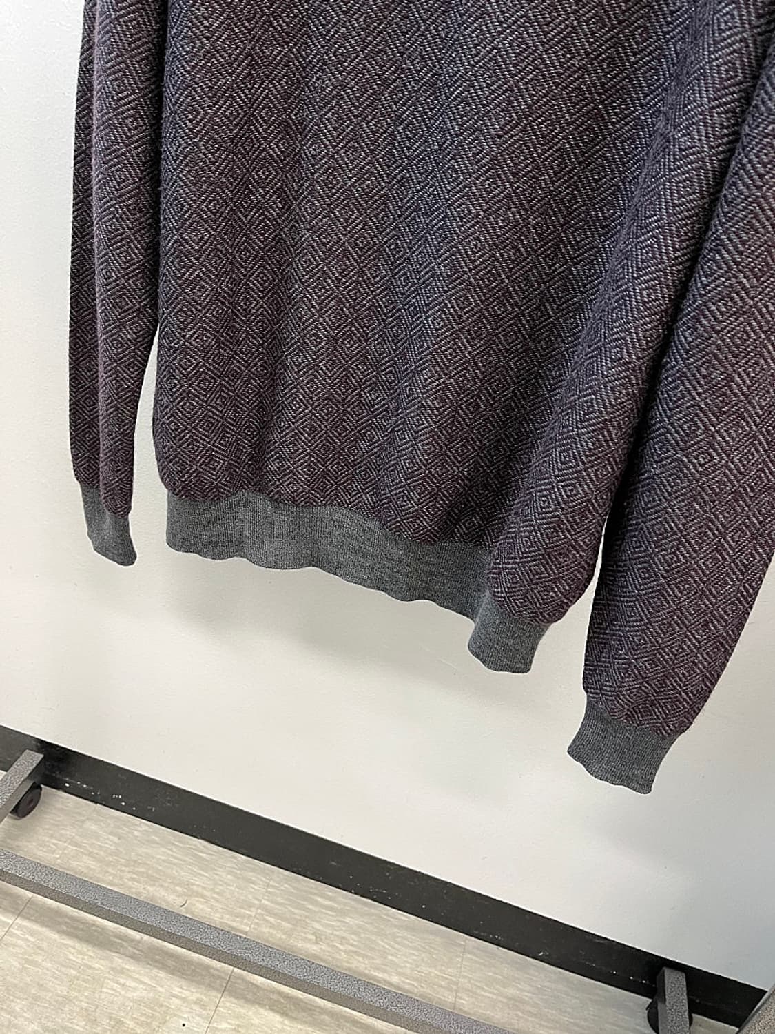 105) 버버리 이태리 반집업 니트  상품이미지2