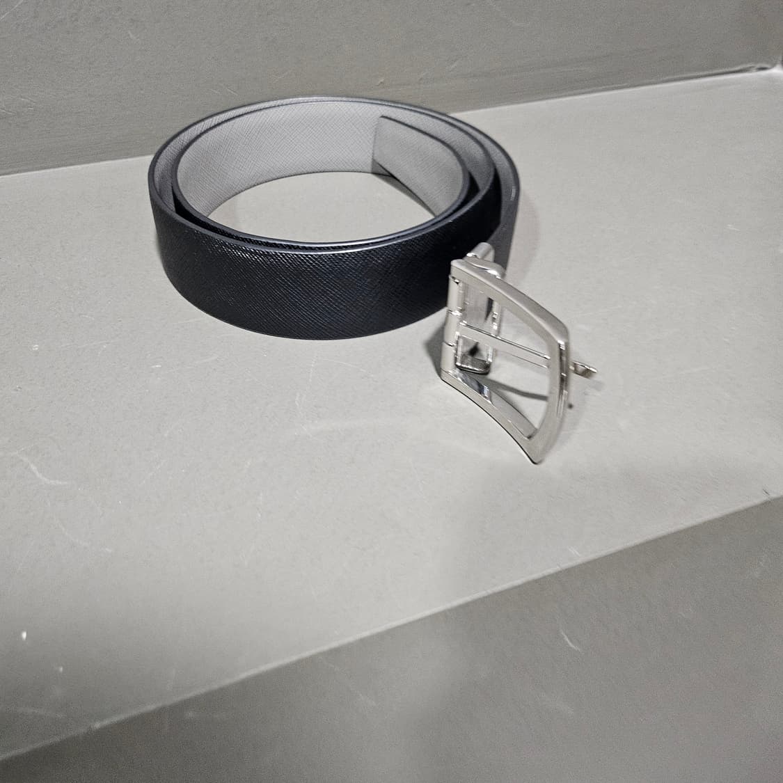 프라다 사피아노 가죽 리버서블 벨트 상품이미지4