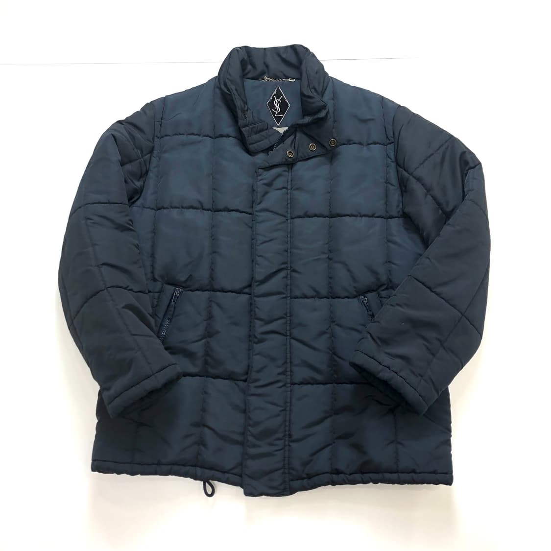 입생로랑 퀼팅 네이비 패딩 95 상품이미지1