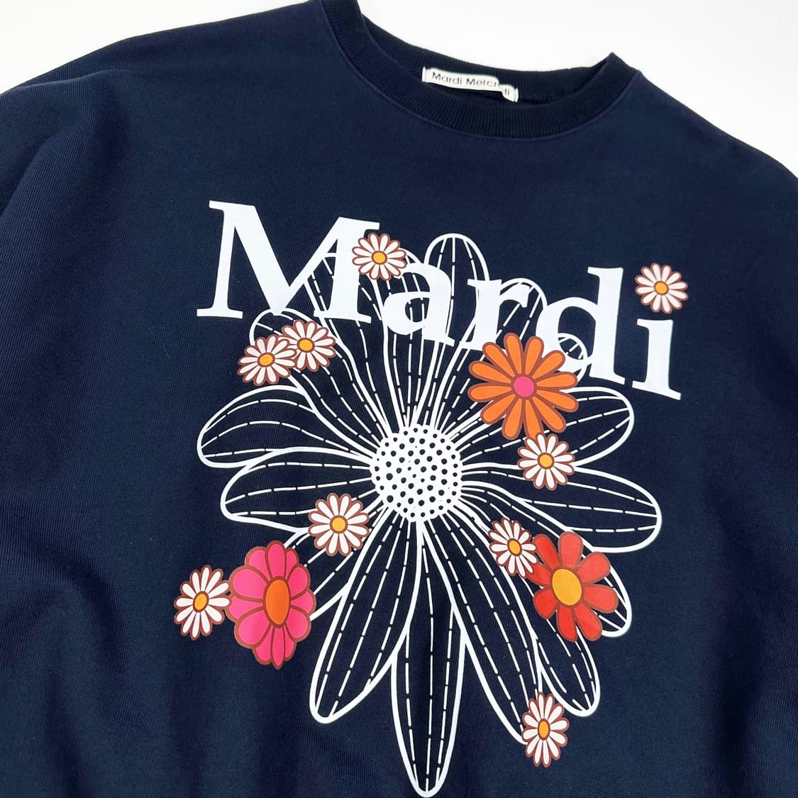 마르디 메크르디 빅로고 맨투맨 네이비 Free 상품이미지4