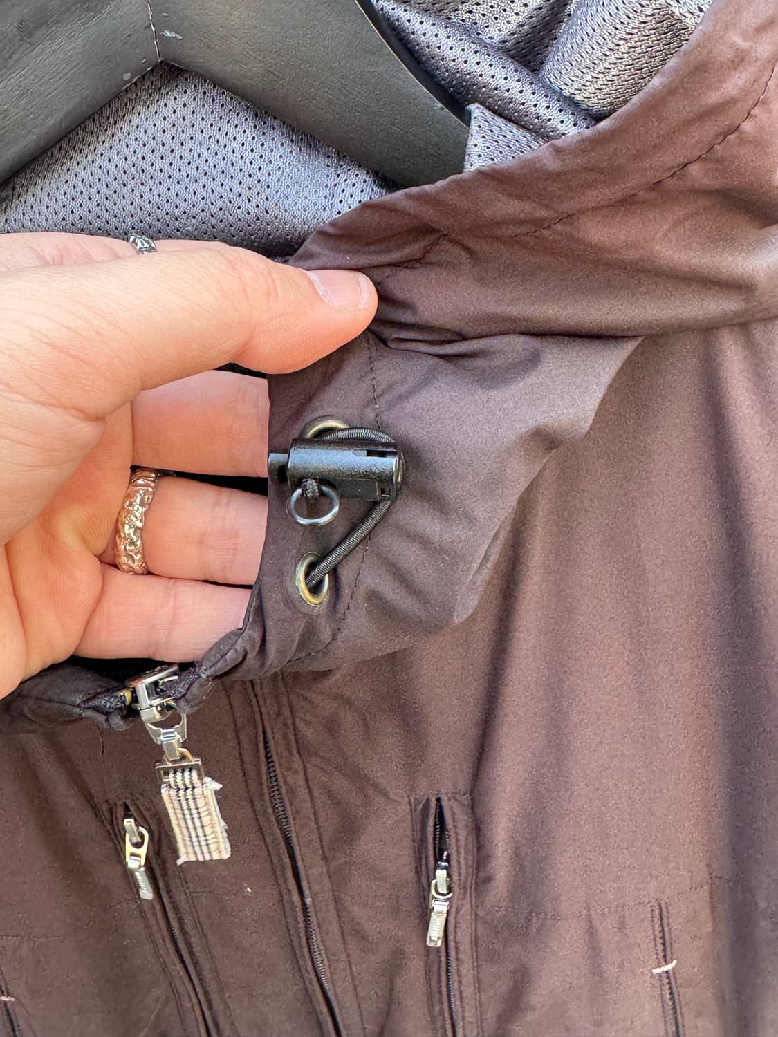 버버리 블랙라벨 테크니컬 윈드브레이커 자켓  상품이미지5