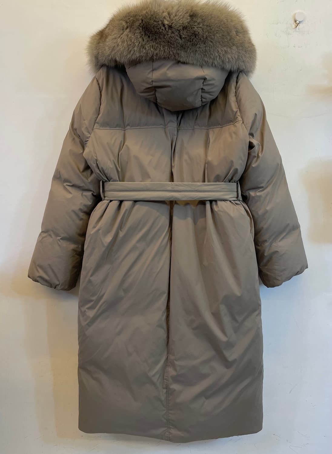 더블유나인 사가폭스퍼 여성 구스다운롱패딩:) 벨티드 벨트롱패딩 롱다운 상품이미지6