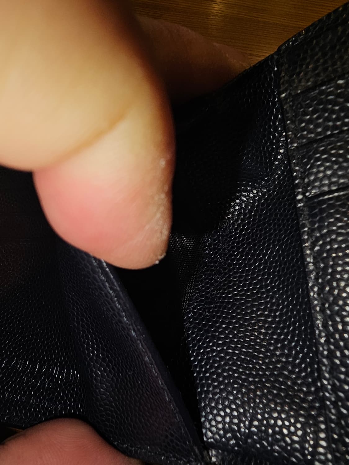 생로랑 블랙 레더 반지갑 상품이미지7