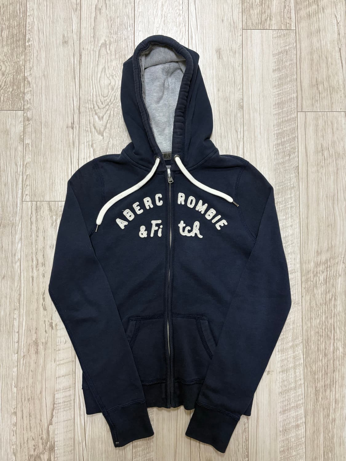 아베크롬비 딱붙핏 후드집업 네이비 m 상품이미지1