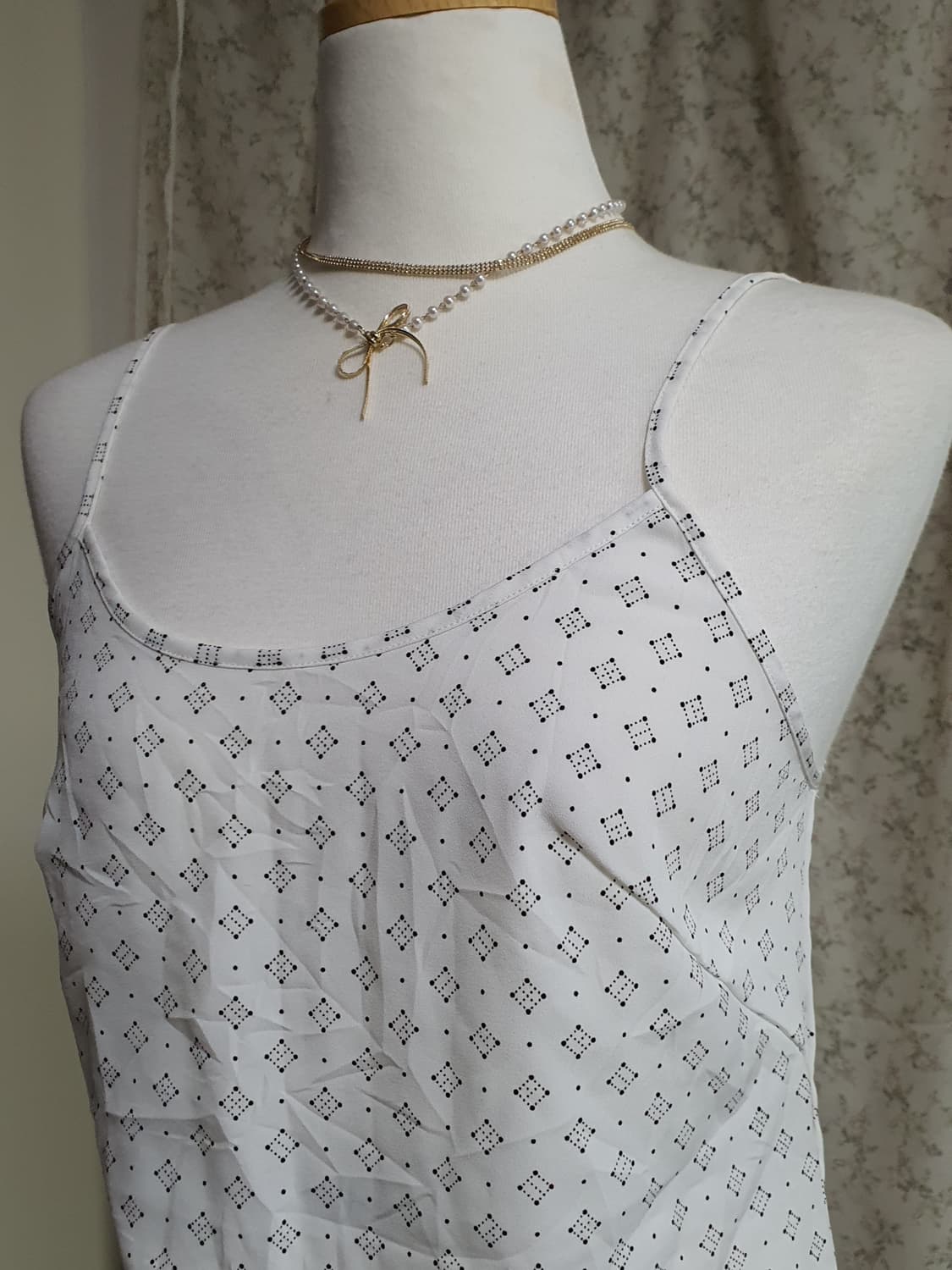 [빈티지] 패턴 끈나시 블라우스 상품이미지3