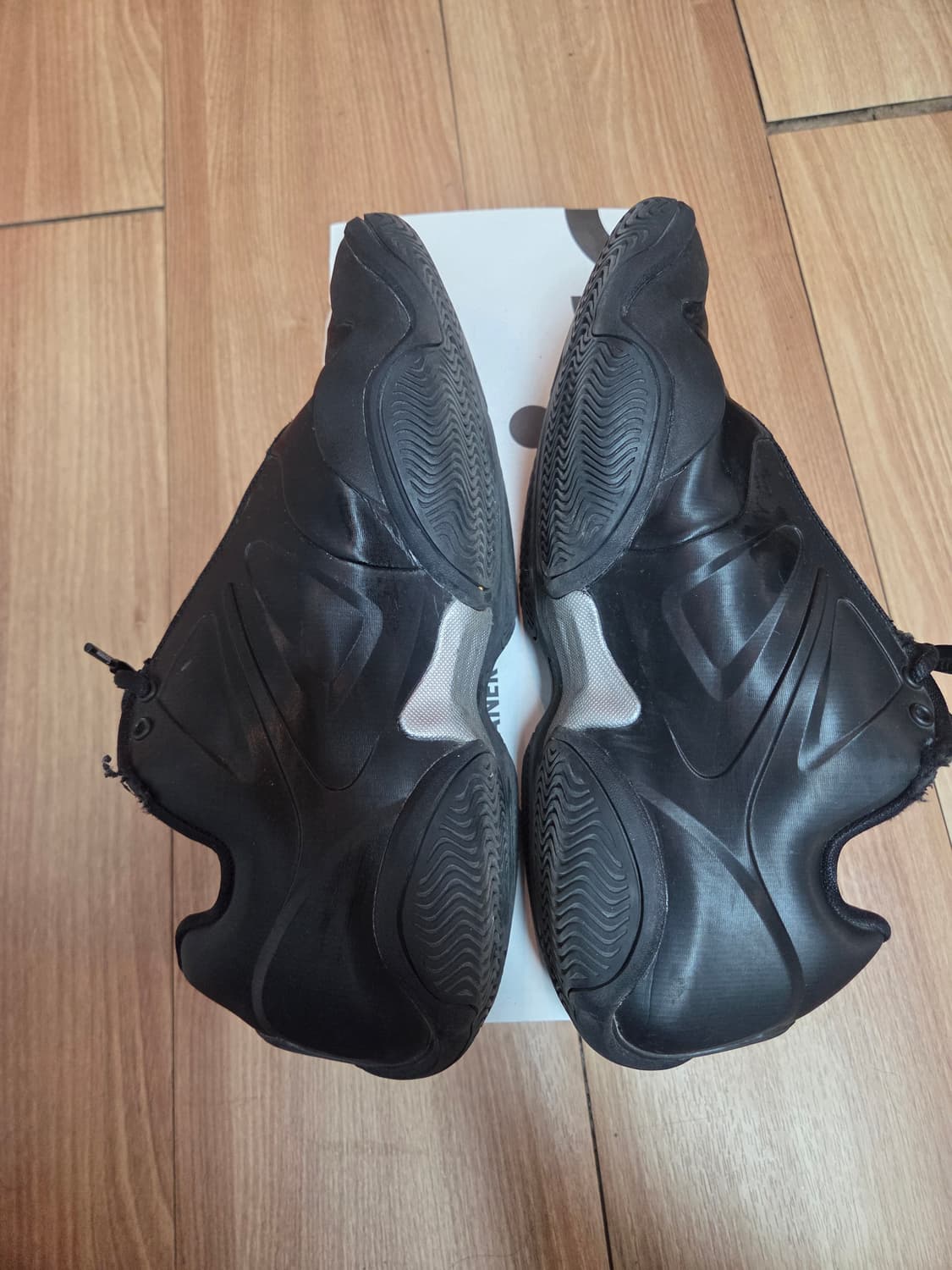 나이키X슈프림 에어줌 코트포짓 상품이미지4