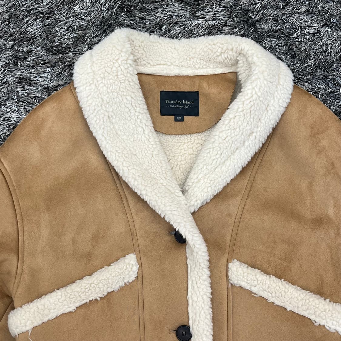 써스데이아일랜드 여성 무스탕 85-160(S) 상품이미지2