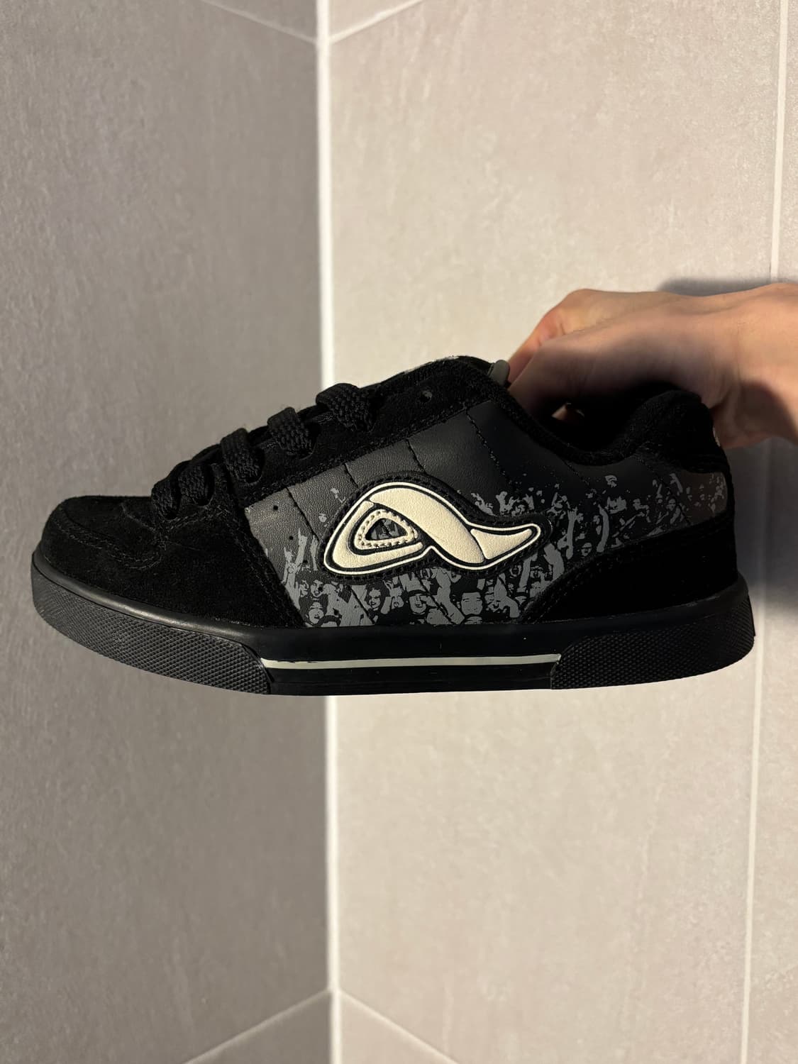 Adio 스웨이드 보드화 상품이미지1