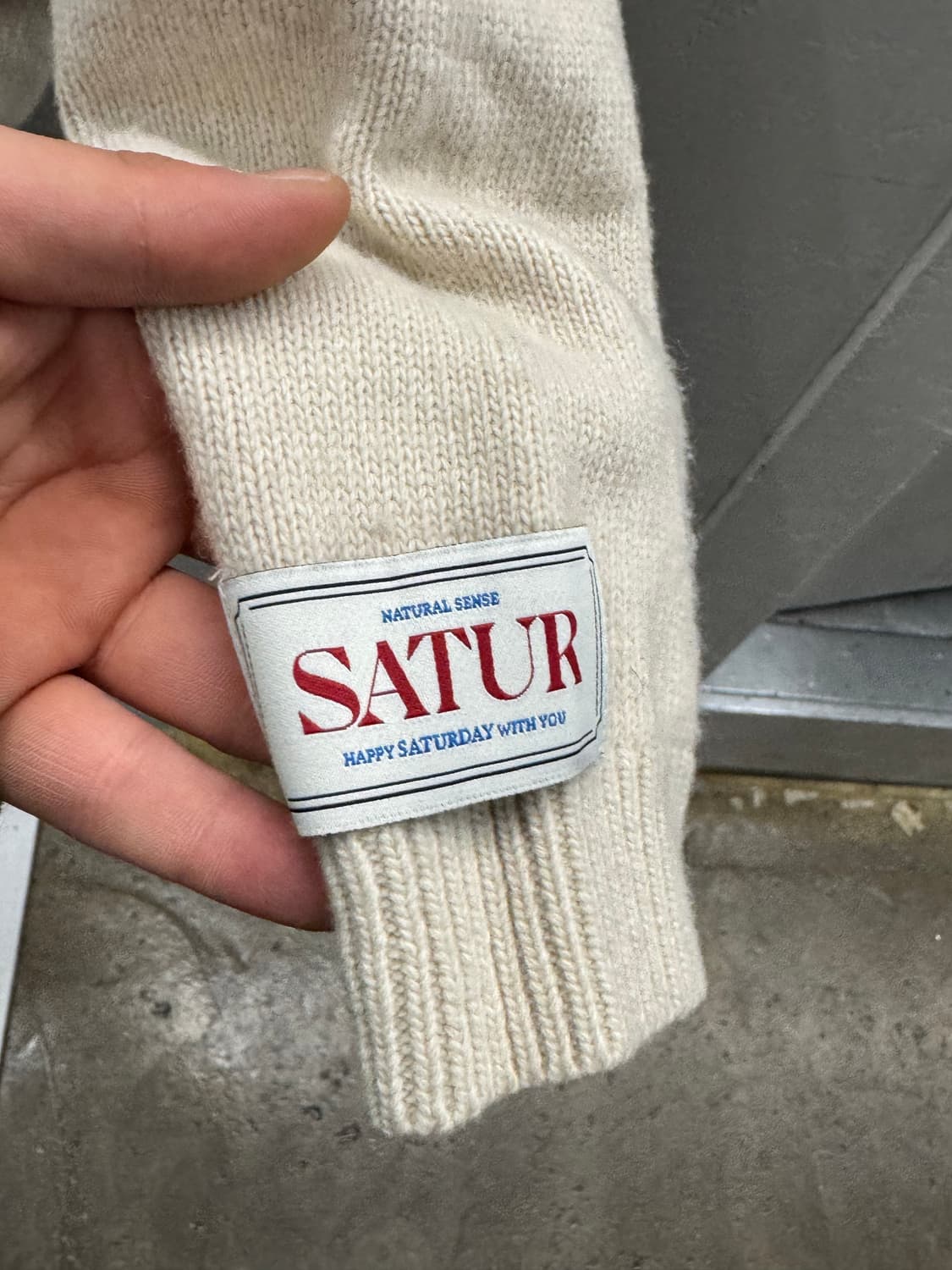 SATUR 니트 아이보리 L 상품이미지4