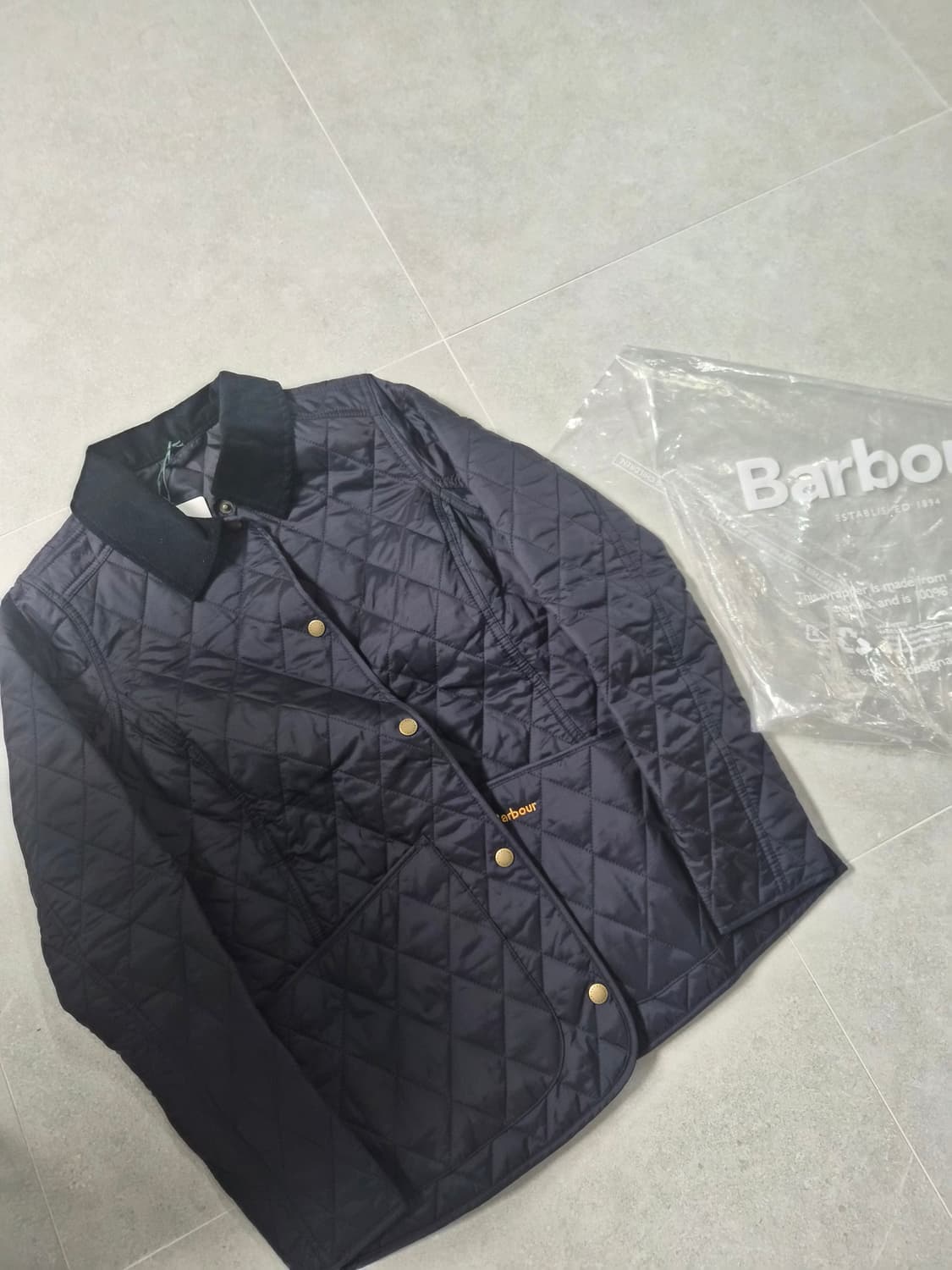 바버 애넌데일 여성 퀼팅쟈켓 네이비 UK8(55) 상품이미지1