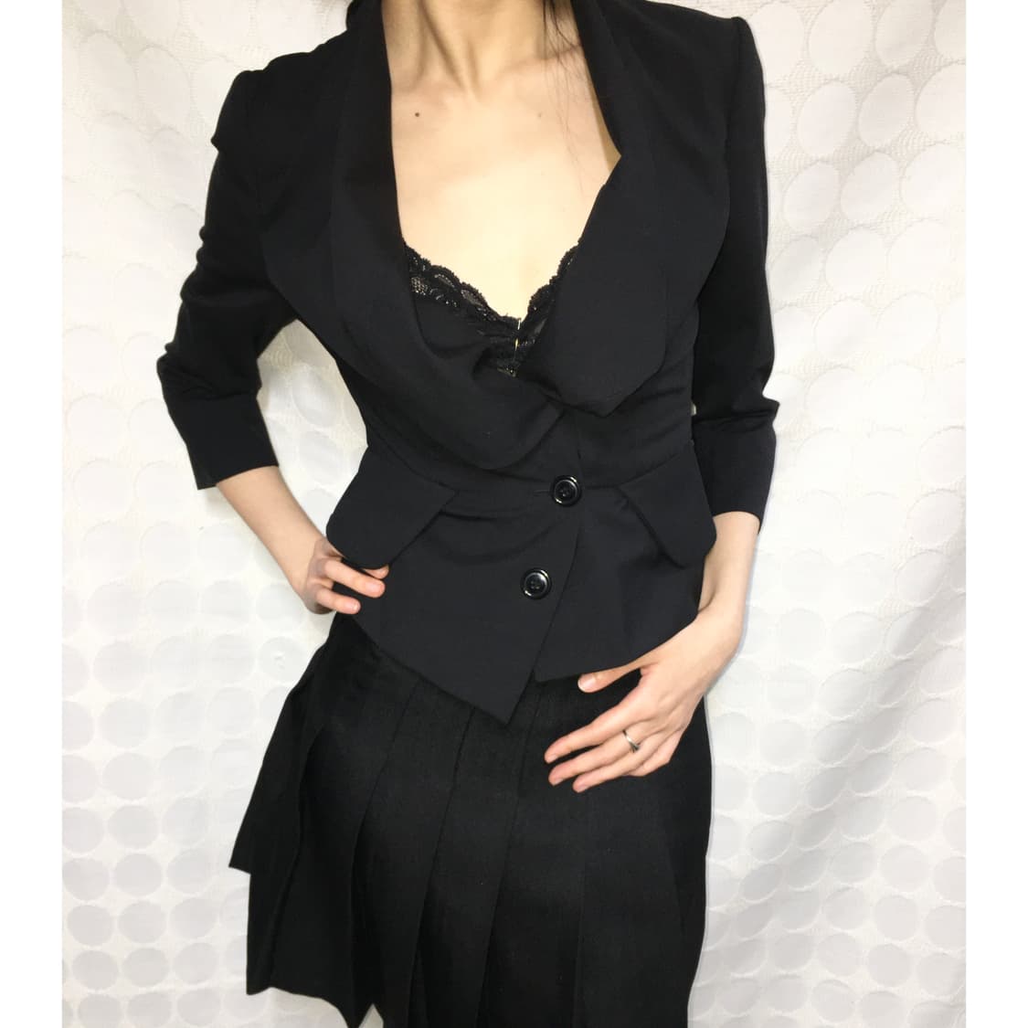 비비안 웨스트우드 블랙 모 7부 소매 자켓 상품이미지1