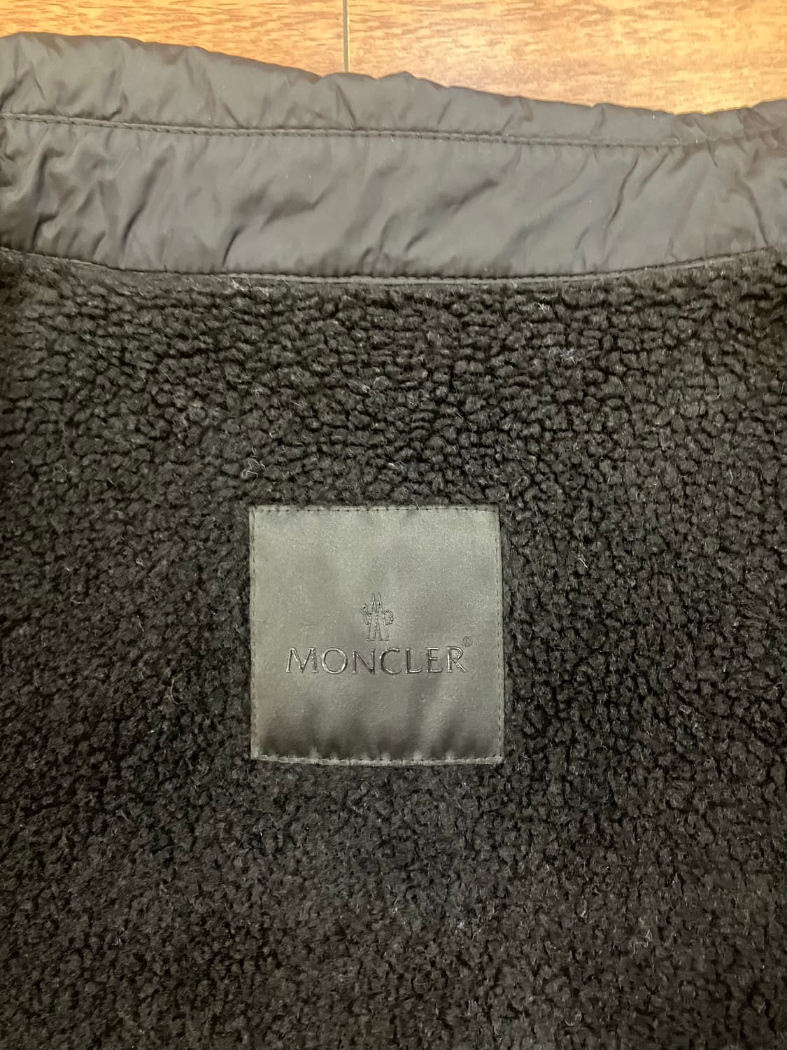 몽클레어 카시스 블랙와펜 패딩 셔츠자켓 (size 4) 상품이미지4