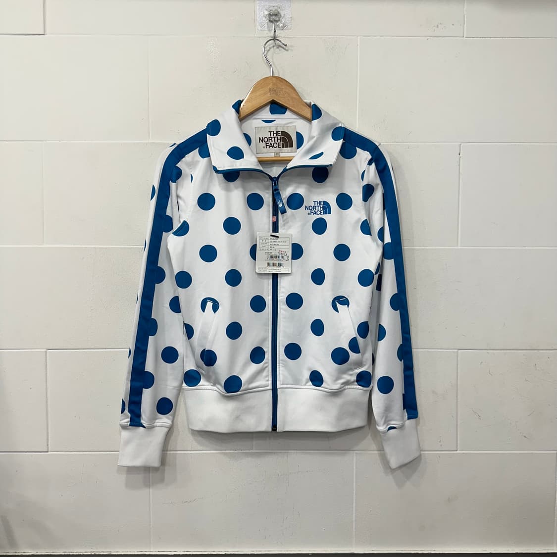 노스페이스 땡땡이 져지 상품이미지1