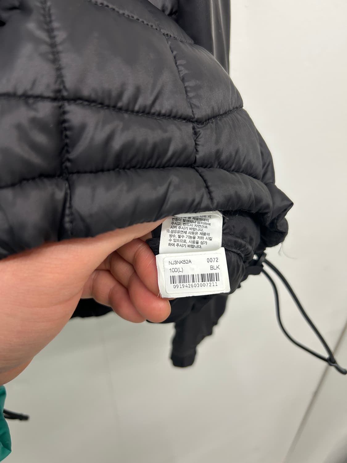 노스페이스 티볼 브이모션 하이브리드 후디 경량패딩 상품이미지6