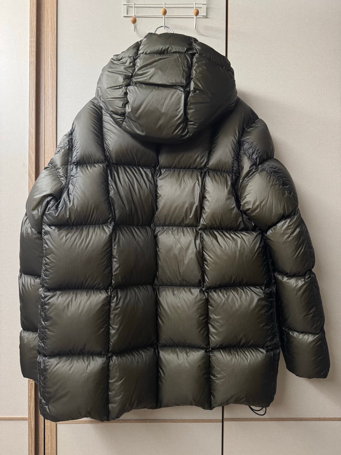 CP컴퍼니 DD쉘 미드패딩 올리브 상품이미지3