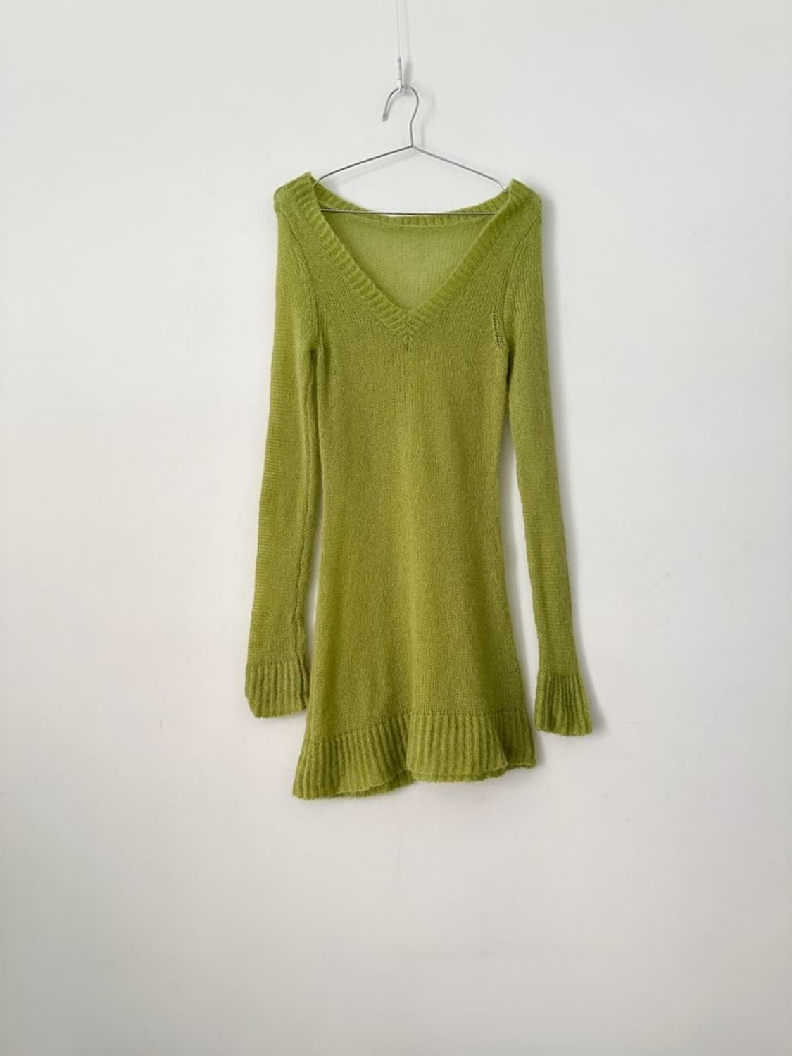 Mohair v-neck knit / lime 상품이미지1