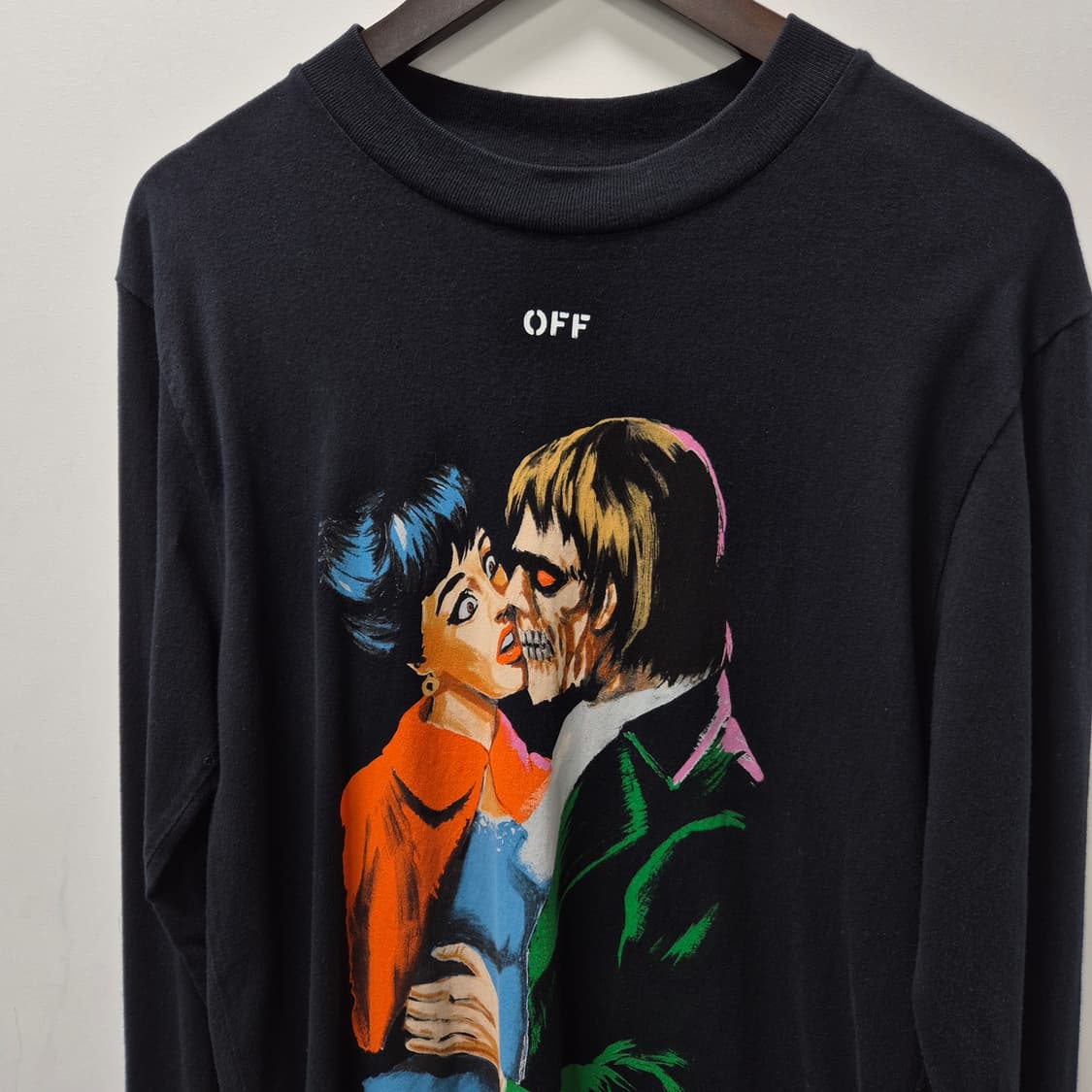 오프화이트 키스 슬림 롱 슬리브 M 상품이미지3