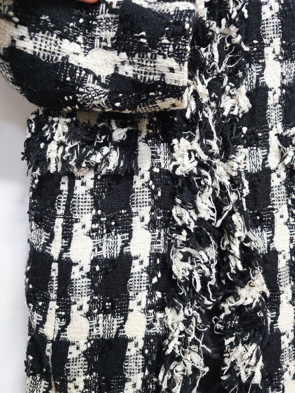 지고트 체크 트위드 코트 블랙 상품이미지3