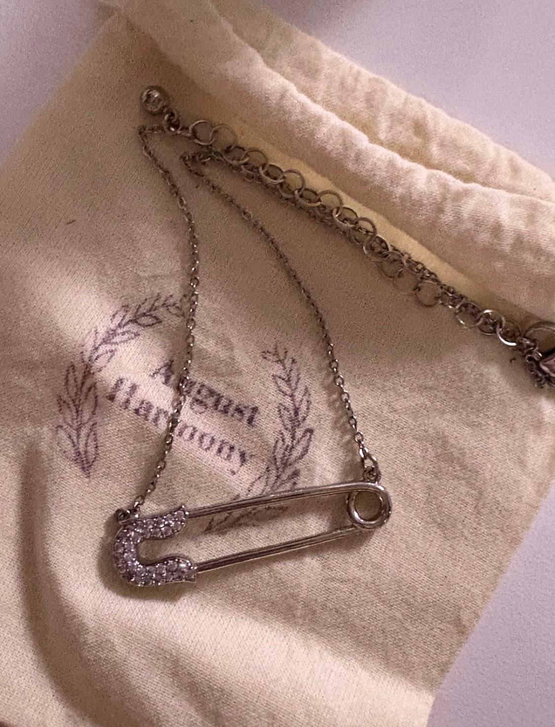 어거스트하모니 핀 목걸이 상품이미지1