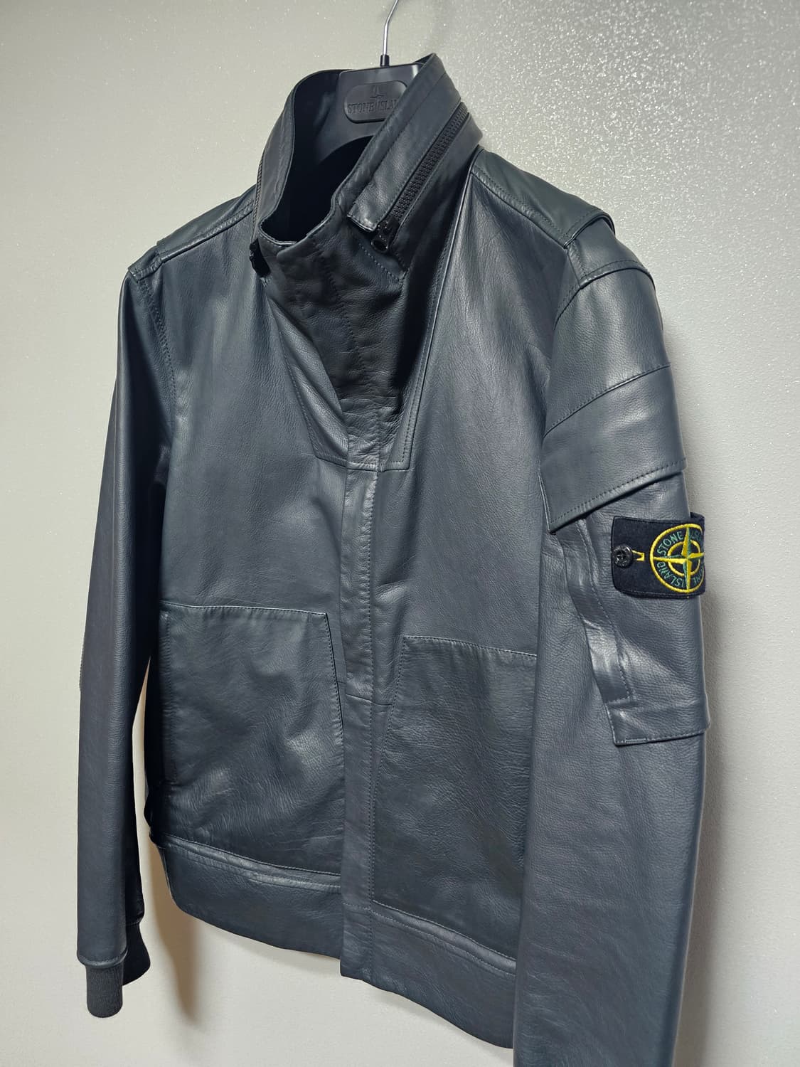 스톤아일랜드 OPAQUE LEATHER 자켓 상품이미지8