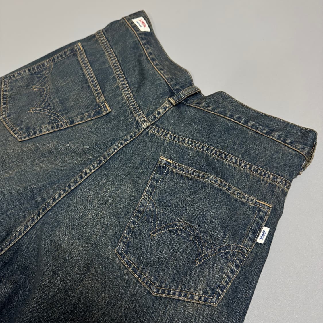 에드윈(EDWIN) 인디고블루 캣워싱 코튼 셔링 와이드 데님 팬츠 상품이미지5