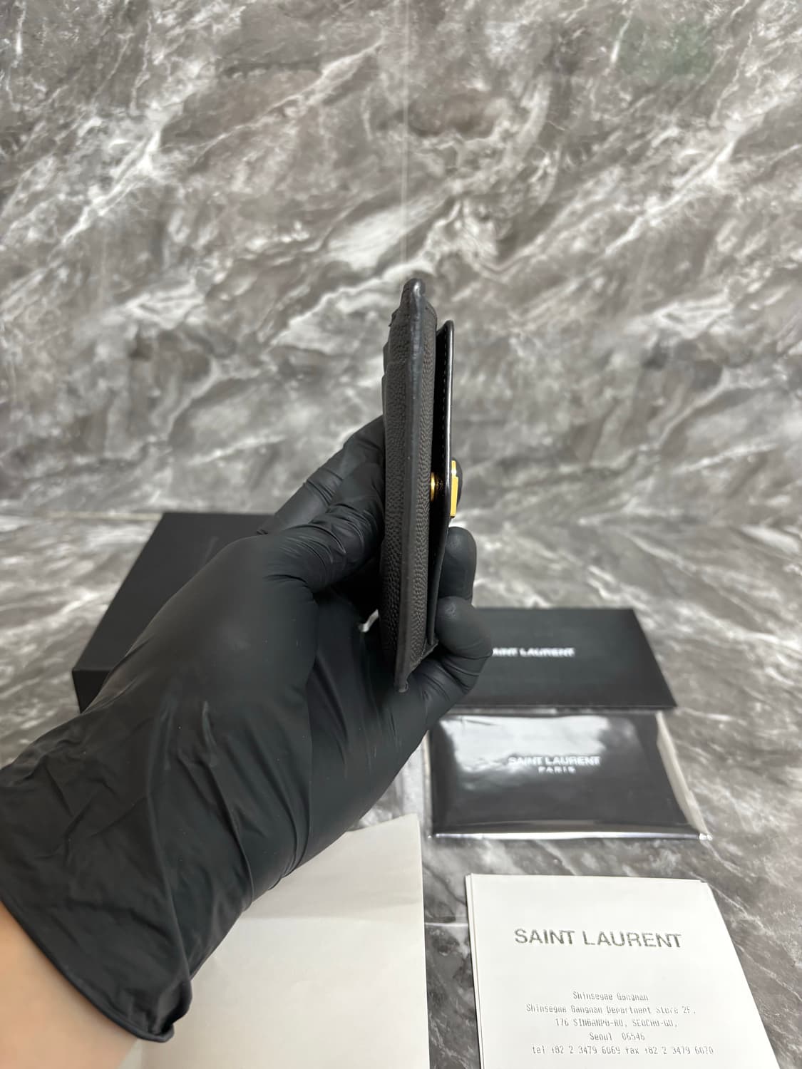 입생로랑 그랑 드 뿌드르 엠보스드 업타운 비즈니스 카드지갑 상품이미지8