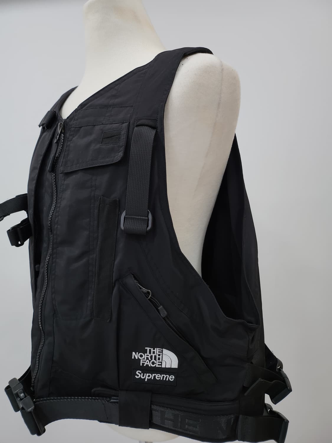 슈프림 베스트 남성 고어텍스 기능성 조끼 상품이미지3