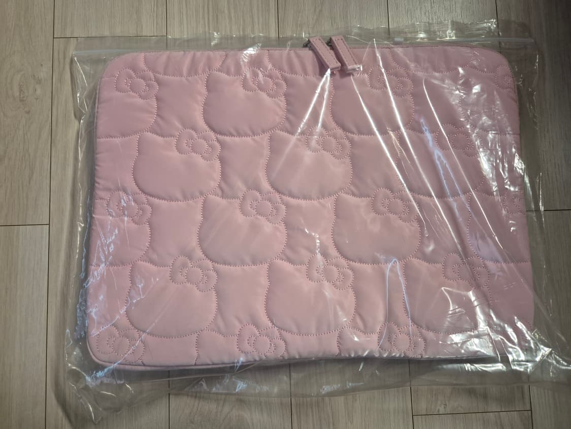 하이칙스 헬로키티 노트북 패드 파우치 13인치 핑크 상품이미지5