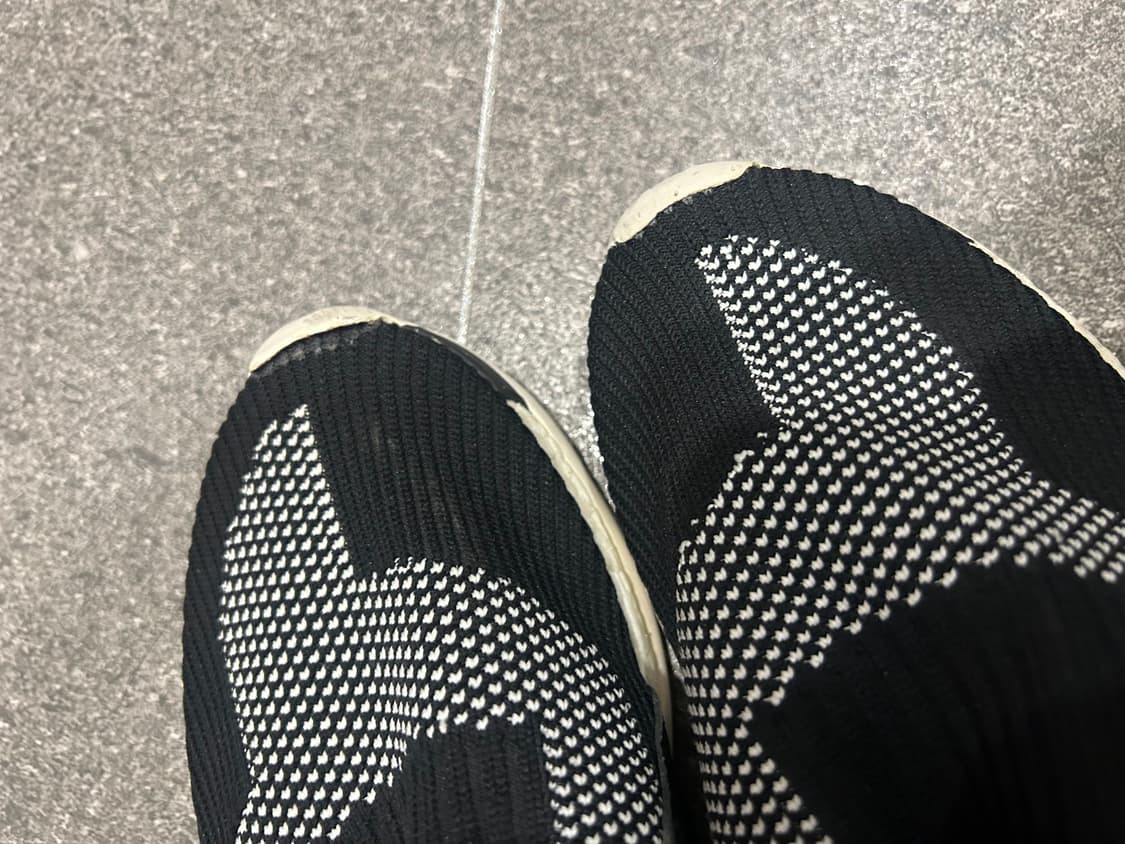 Y-3 부스트 니트 스니커즈 상품이미지5