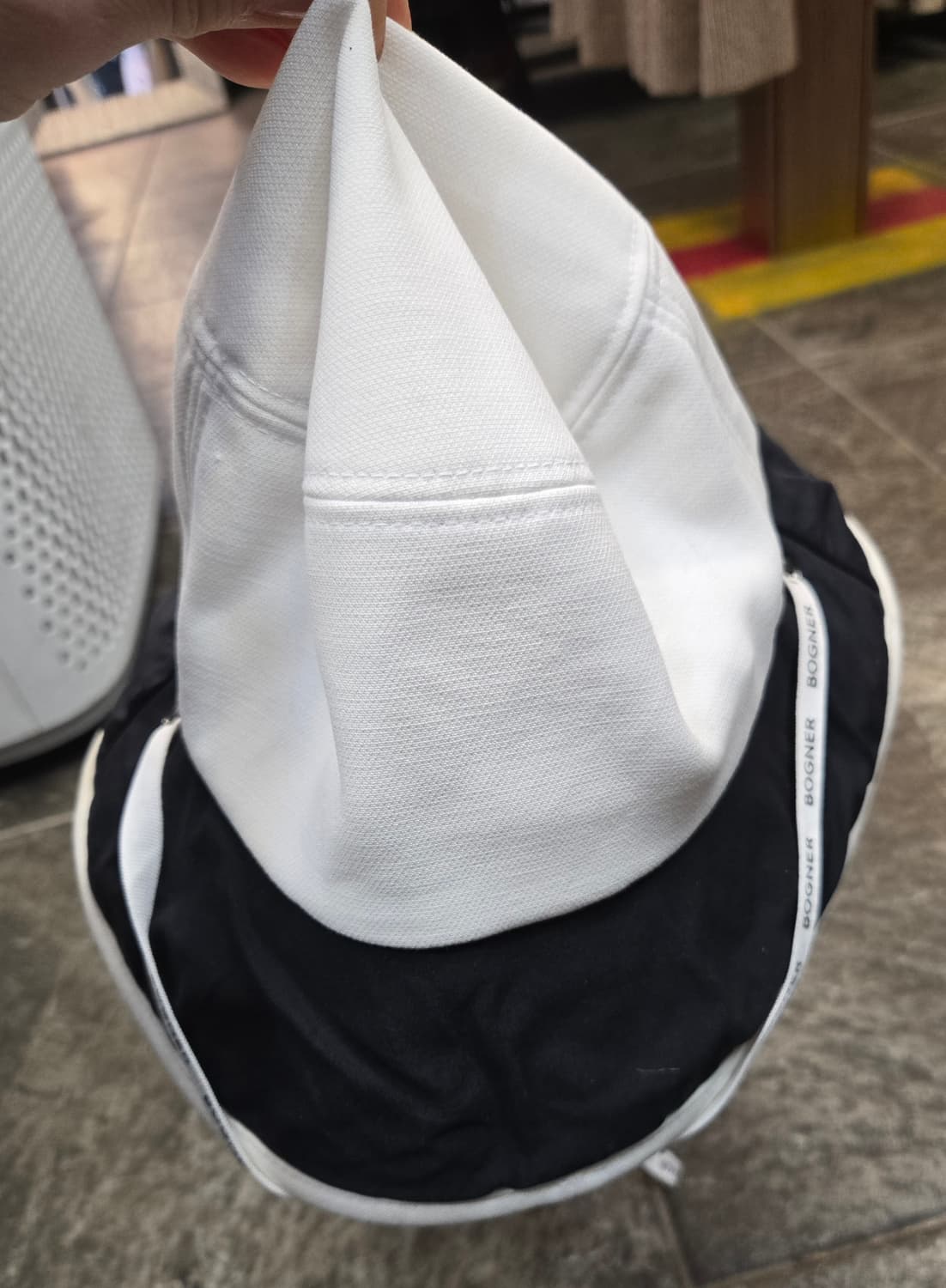 B 자수 보그너  버킷햇 화이트 블랙 벙거지 상품이미지4