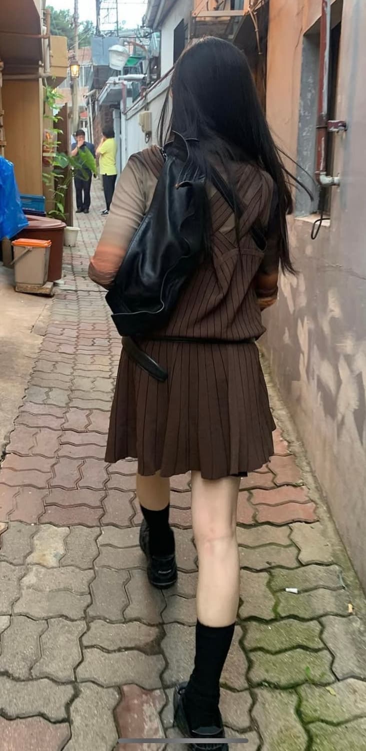 yproject 와이프로젝트 와이어 클러치 숄더백 상품이미지5