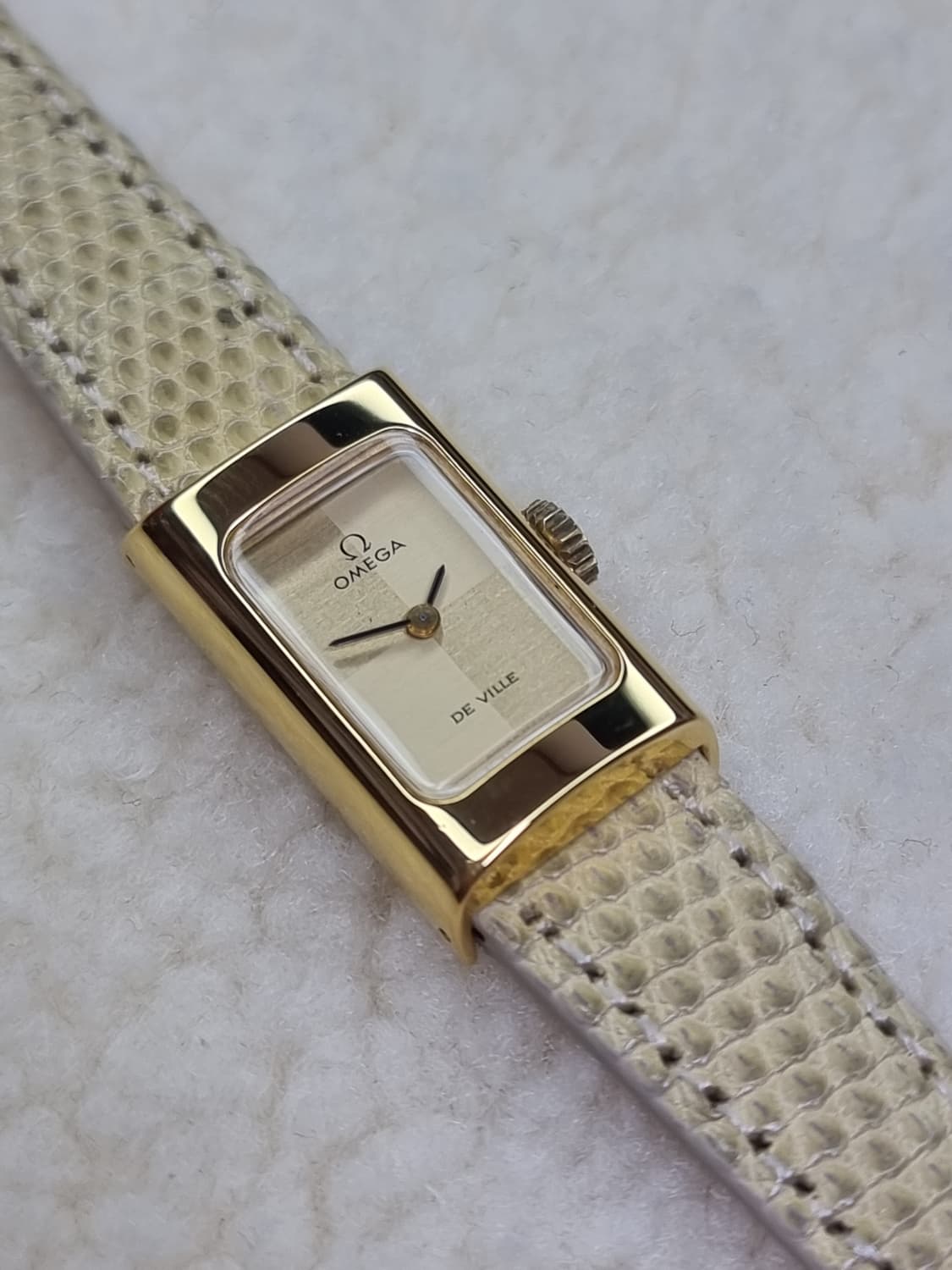오메가 드빌 빈티지 체크 샴페인 다이얼 수동 여성시계 상품이미지3