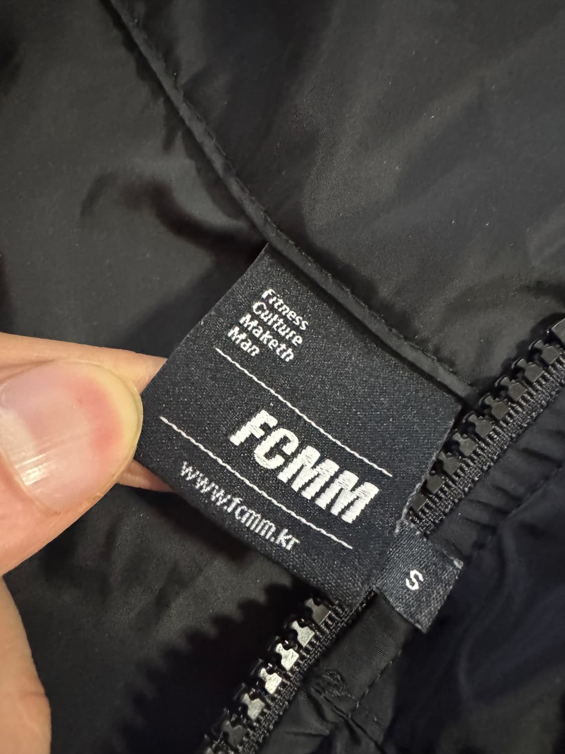 Fcmm 23년도 밑단스트링 바람막이 반집업 아노락 S 블랙 상품이미지3