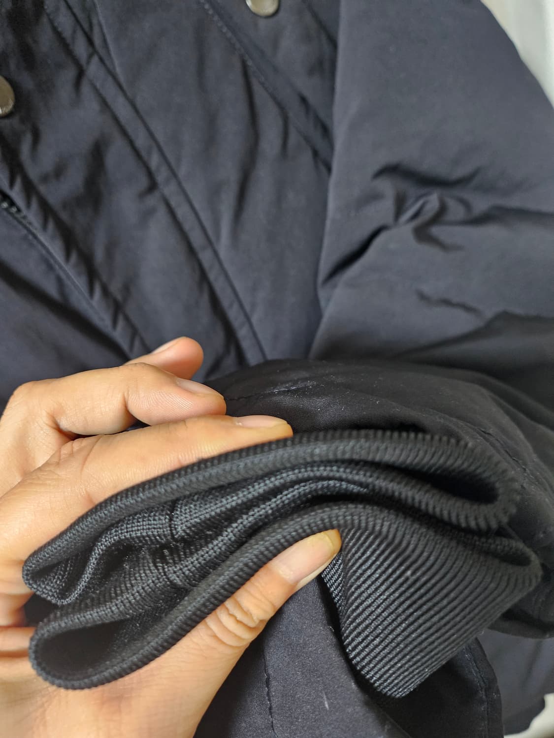 cp컴퍼니 롱패딩 블랙 95사이즈(95-100) 상품이미지2