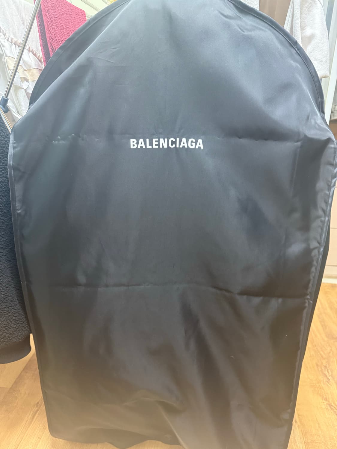 발렌시아가 페디드데님 자켓 팝니다 상품이미지7