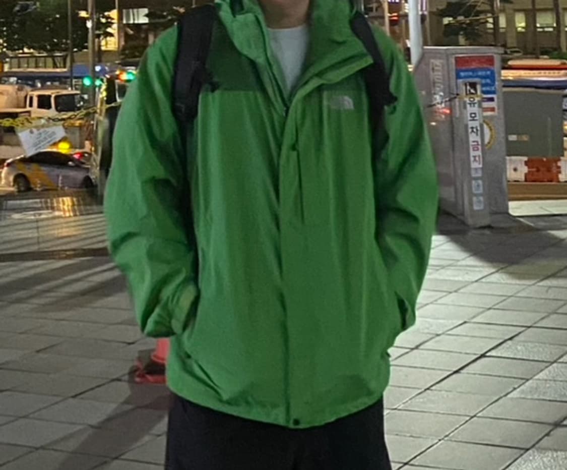 노스페이스 커플 바람막이 판매 합니다 상품이미지2