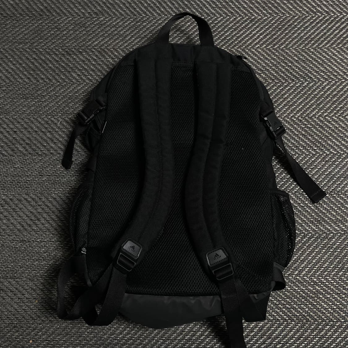 아디다스 삼선 스트라이프 디테일 백팩 블랙o 5338 상품이미지3