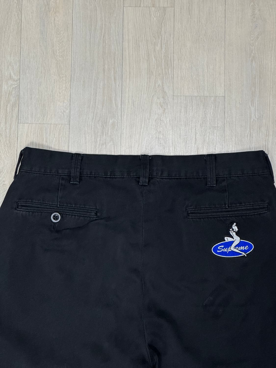 [32] 슈프림 핀업걸 치노팬츠 차콜블랙 상품이미지2