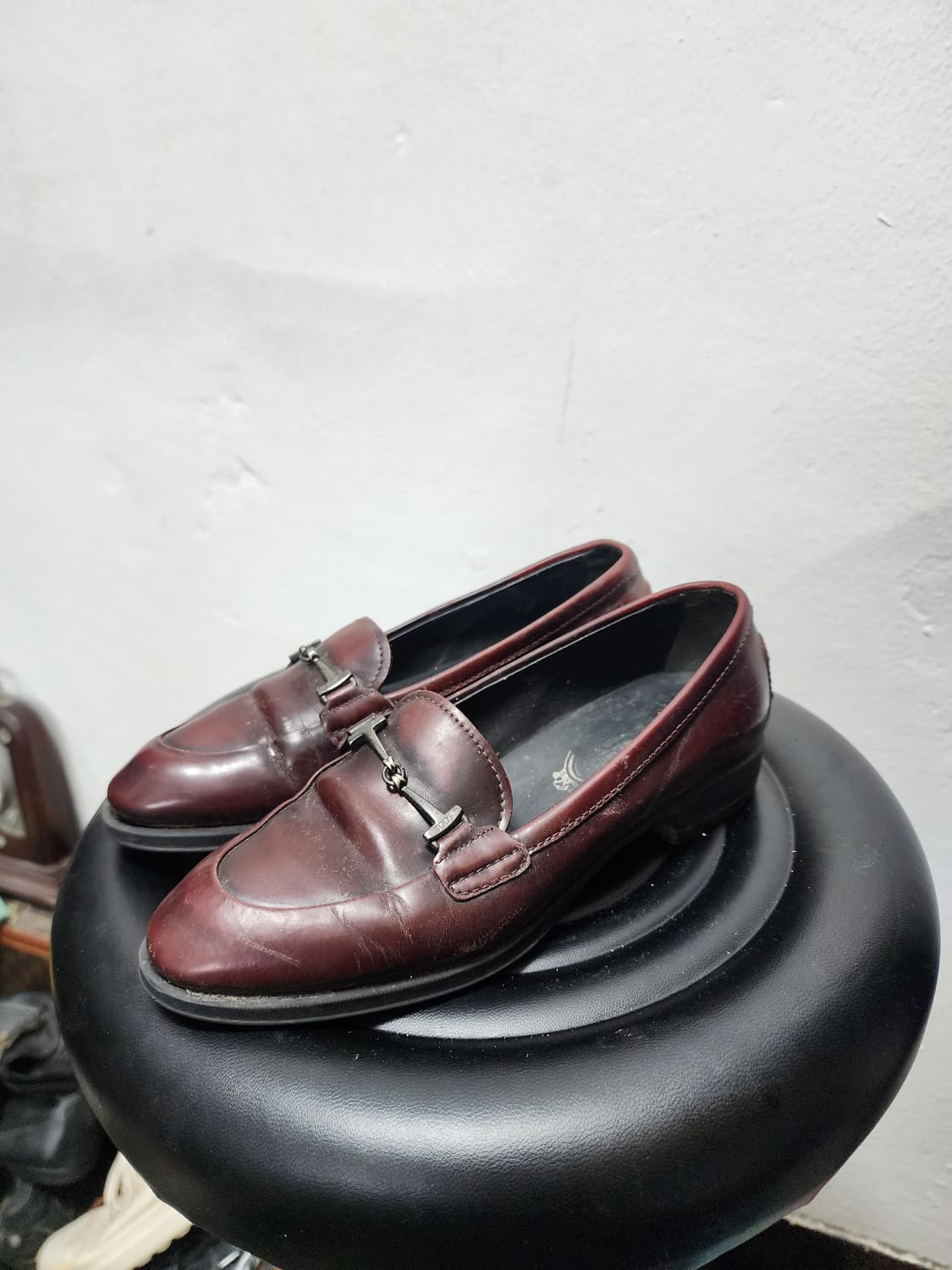 토즈 TOD'S 여성 로퍼 버건디 상품이미지1